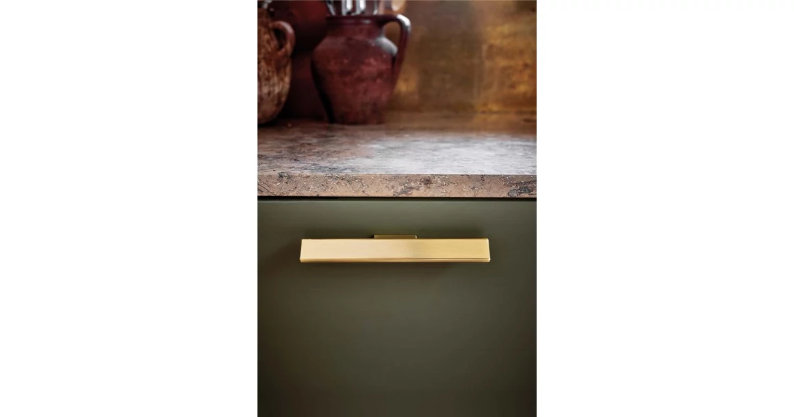 Kép 2/2 - Fogantyú Furnipart HAMMER   32mm, fém, csiszolt arany