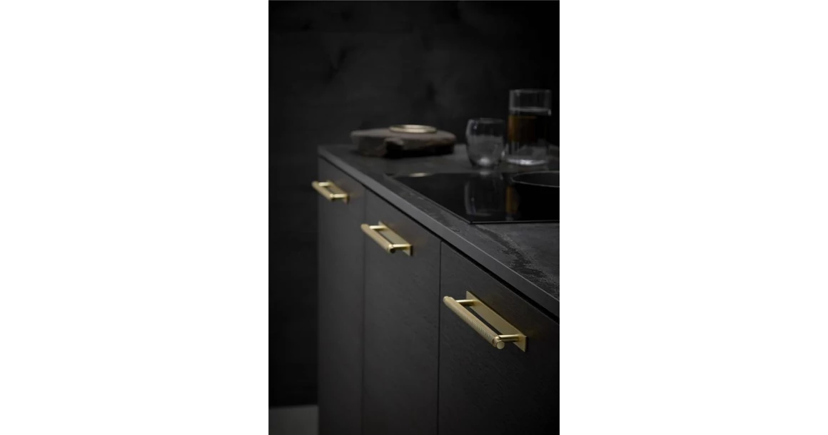 Kép 2/2 - Fogantyú Furnipart MANOR Back  128mm, fém, arany