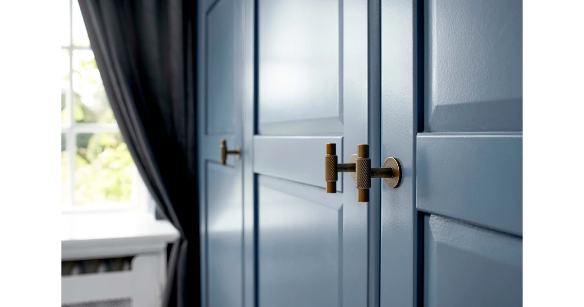 Kép 5/6 - Fogantyú Furnipart MANOR T gomb, fém, antik sárgaréz