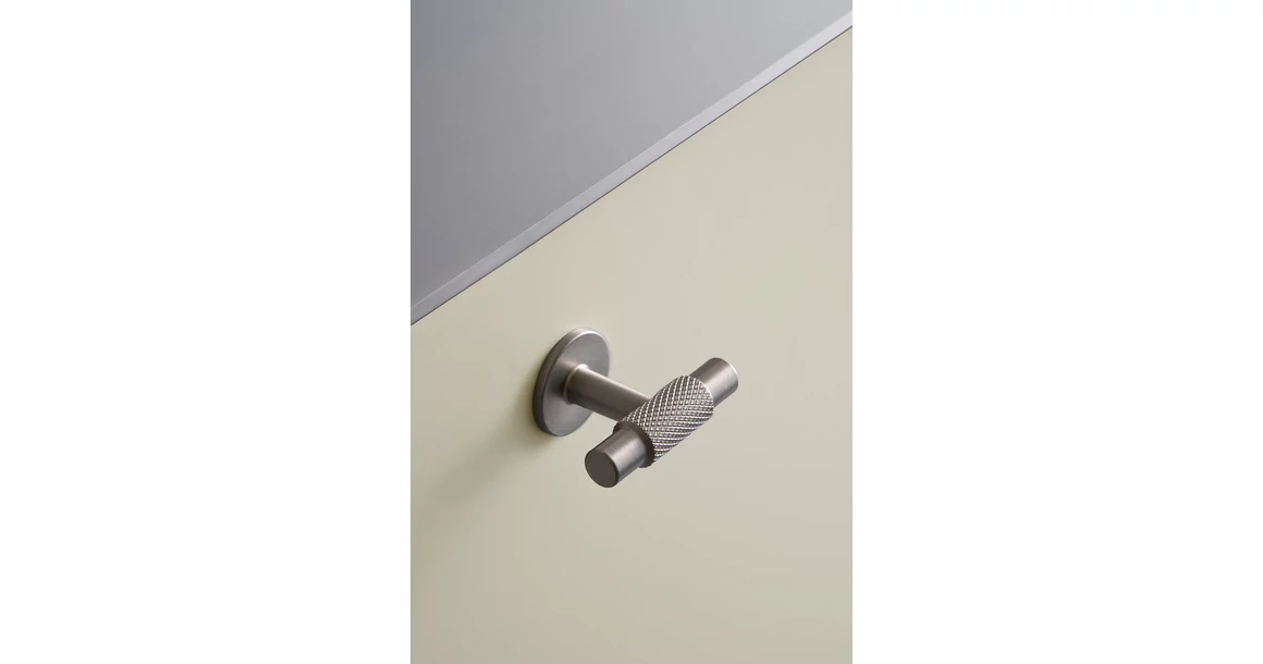 Kép 2/3 - Fogantyú Furnipart MANOR T gomb, fém, szálcsiszolt