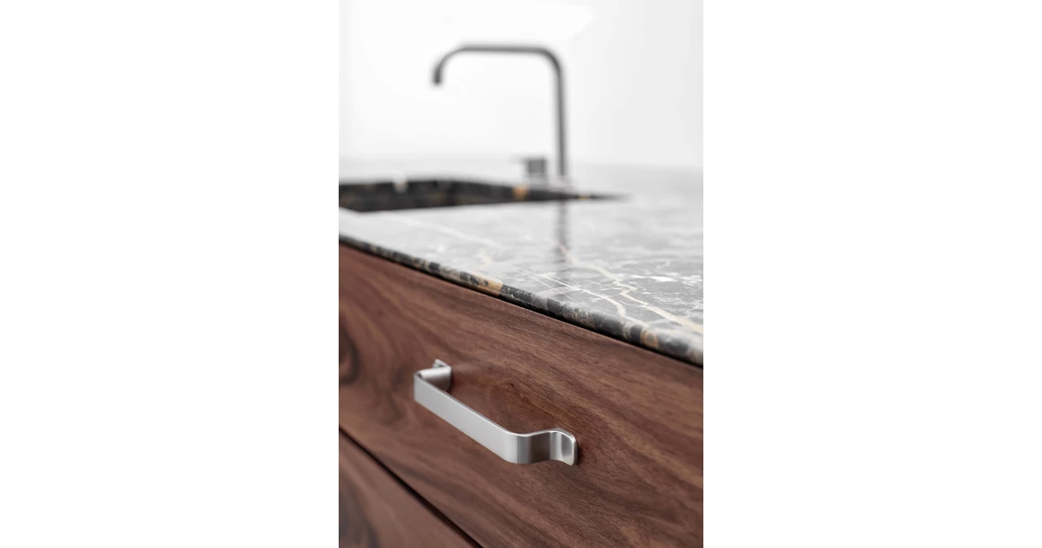 Kép 2/5 - Fogantyú Furnipart RIO  128mm, fém, szálcsiszolt