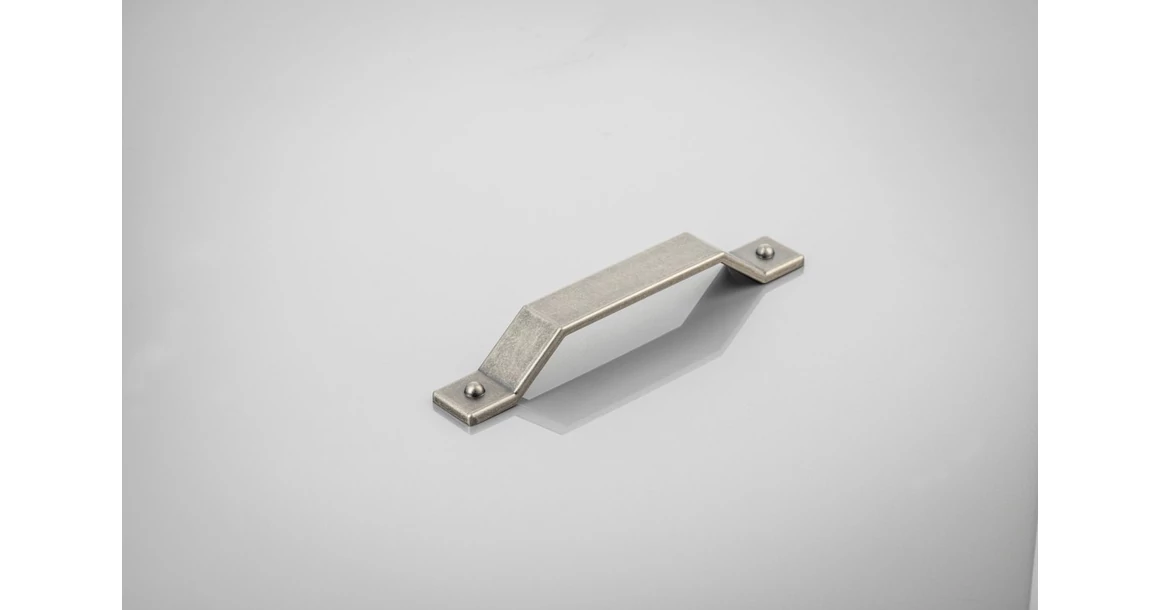 Kép 2/7 - Fogantyú fém,  160mm, STEP, antik ezüst