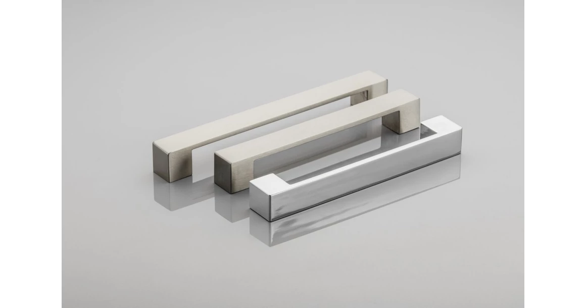 Kép 2/2 - Fogantyú fém,  160mm, 79F, króm