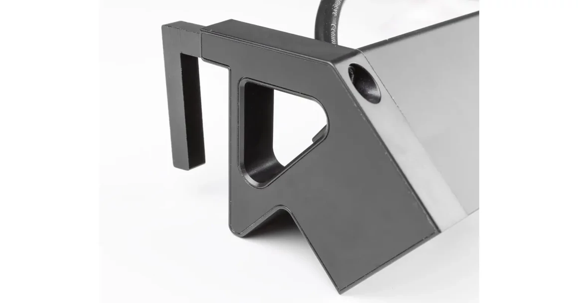 Kép 6/9 - Konnektor, pultra szerelhető, 3x dugalj, 1x USB A, USB C, 1,5fm kábellel, fekete, BASCO