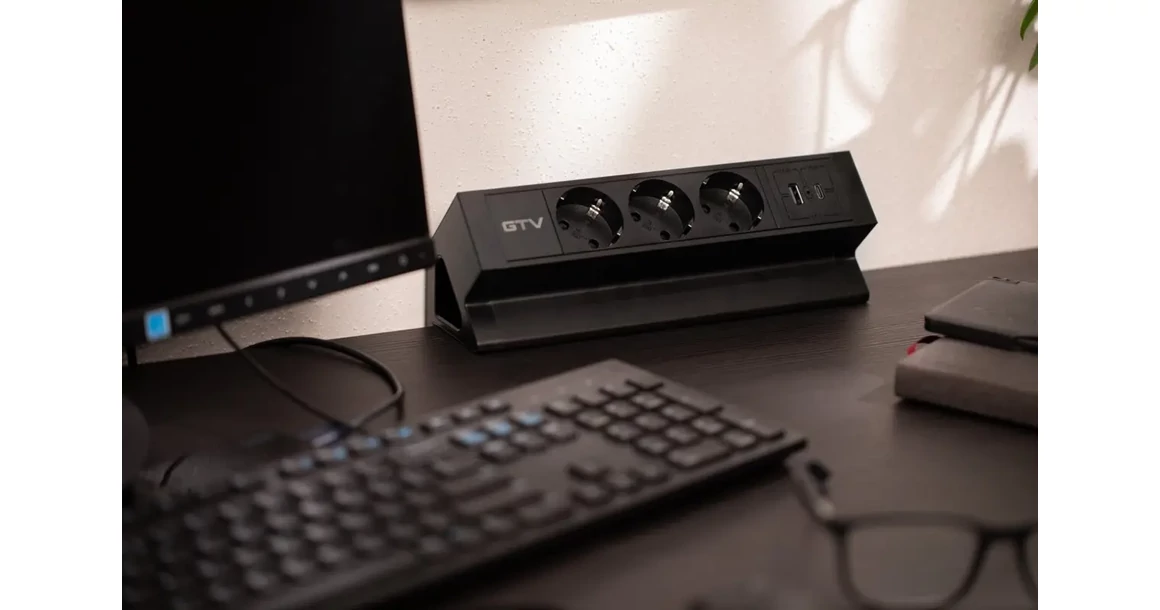 Kép 7/9 - Konnektor, pultra szerelhető, 3x dugalj, 1x USB A, USB C, 1,5fm kábellel, fekete, BASCO