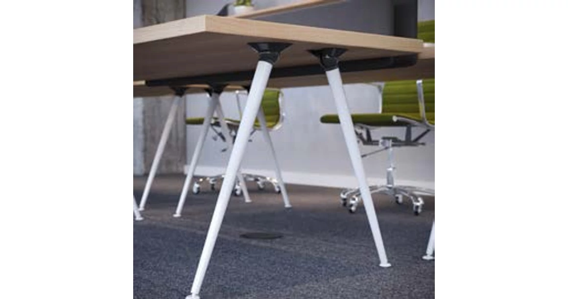 Kép 6/10 - Asztalláb ferde NM-X-LINE40,  710mm, króm