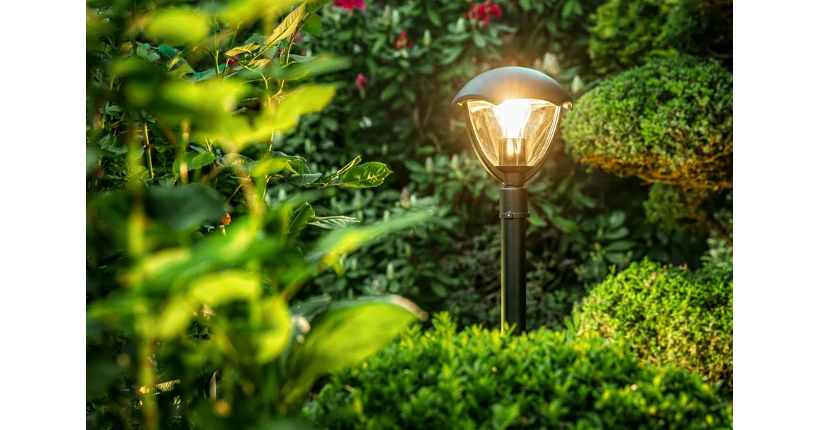 Kép 4/5 - Lámpa Kerti lámpatest GRANDE-P, E27, MAX.60W, IP54, AC220-240V, 50-60Hz, pillér 1 m, fekete