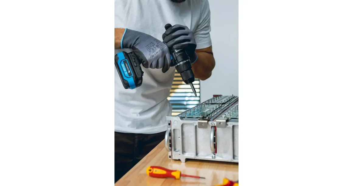 Kép 10/11 - Högert HT2E220-0DD fúró - csavarbehajtó, 18V, 50Nm, dobozban