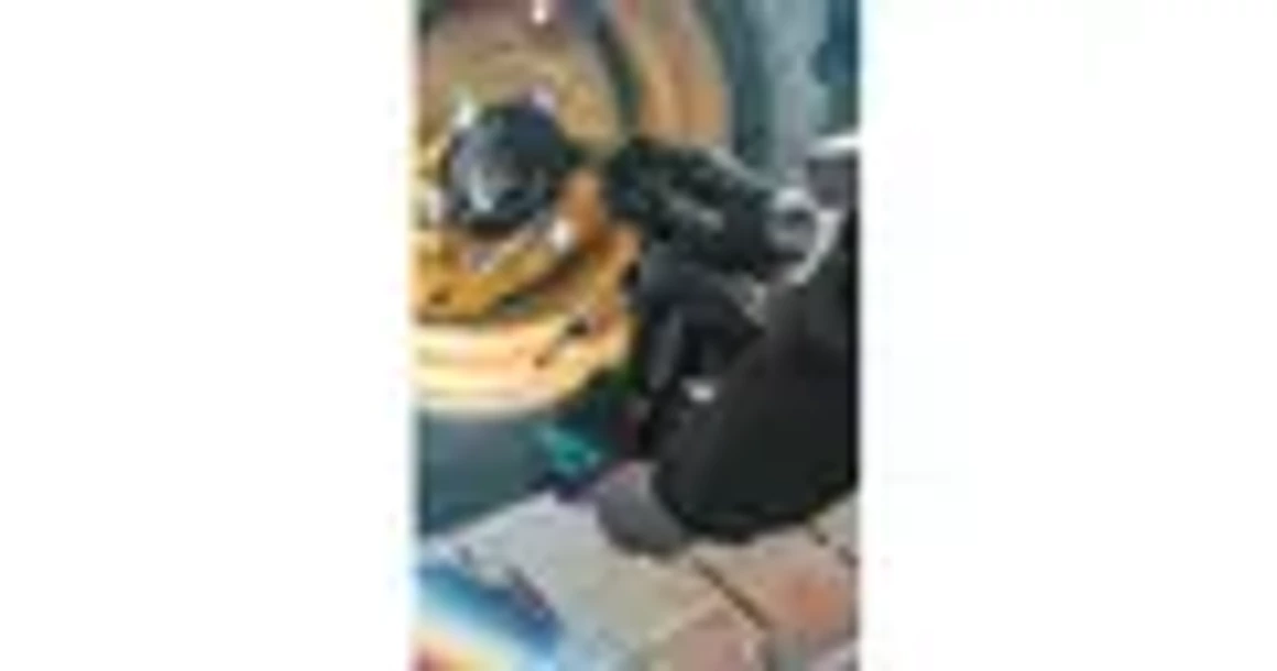 Kép 4/7 - Högert HT2E254-B16IW ütvecsavarozó szett, 18V, 600Nm, 6 Ah akkuval, töltővel, kofferben