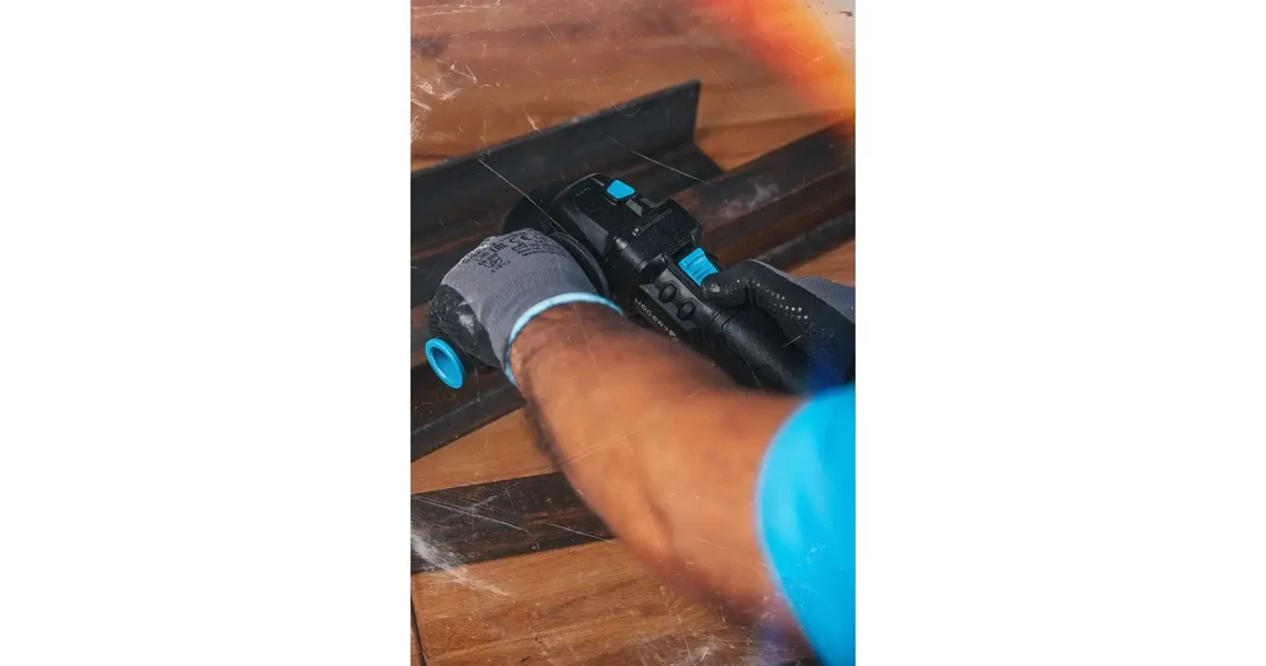 Kép 6/12 - Högert HT2E231-0AG sarokcsiszoló, 18V, 125mm, dobozban