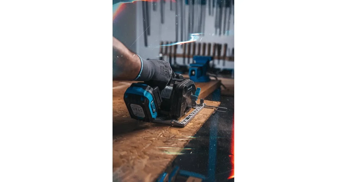 Kép 4/16 - Högert HT2E235-0CS körfűrész, 165mm, 18V, dobozban