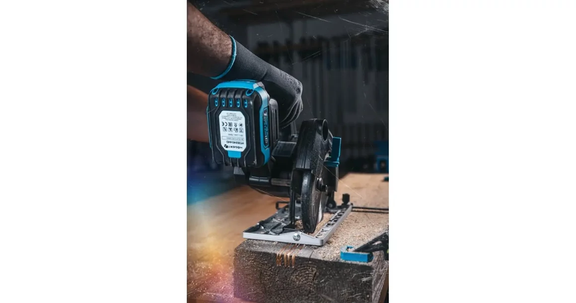 Kép 6/16 - Högert HT2E235-0CS körfűrész, 165mm, 18V, dobozban