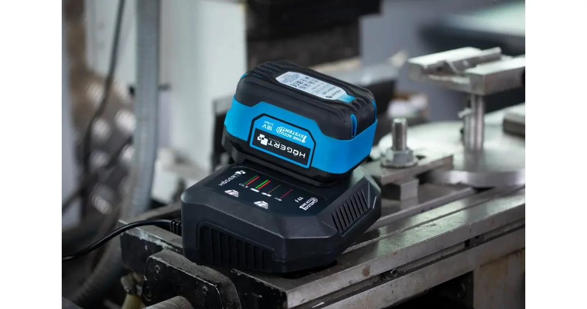 Kép 5/6 - Högert HT2E243-C60 akkumulátor töltő 18V, 6Ah, dobozban