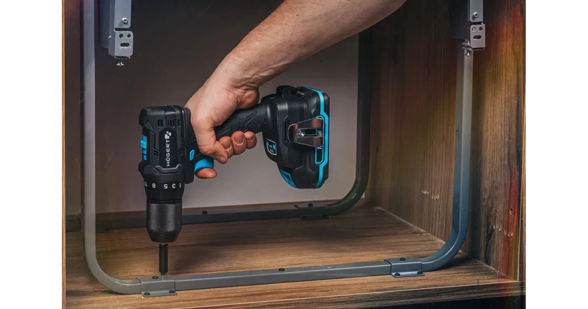 Kép 4/13 - Högert HT2E265-B22DD fúró - csavarbehajtó szett, 18V, 40Nm, 2db 2 Ah akkuval, töltővel, kofferben