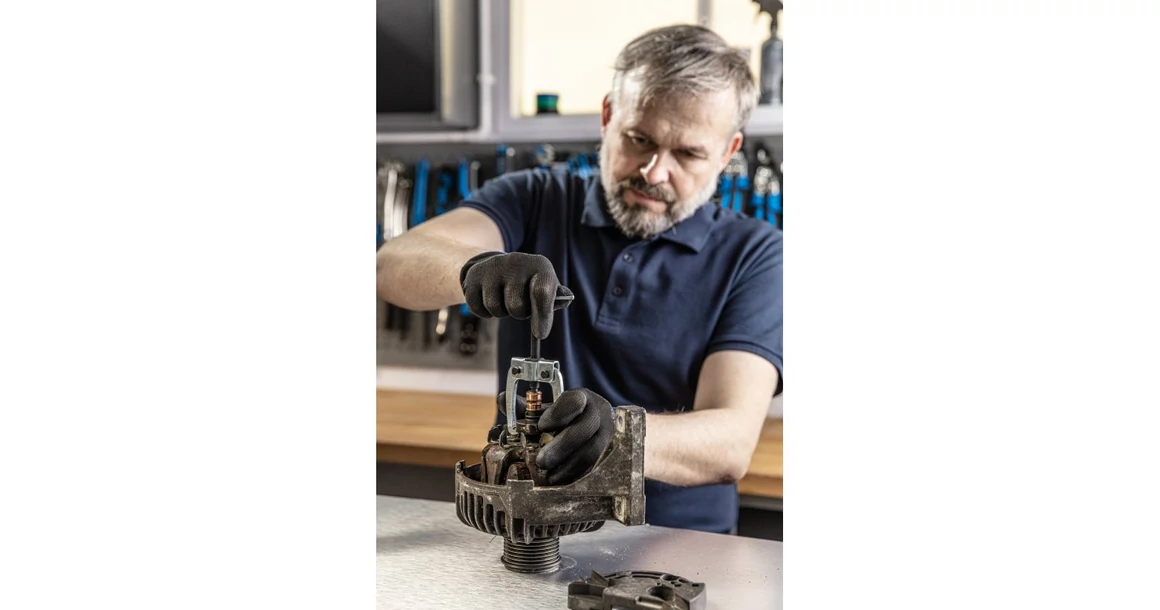 Kép 2/4 - Munkaruha Högert TOBIAS Pamut galléros póló, sötétkék, L