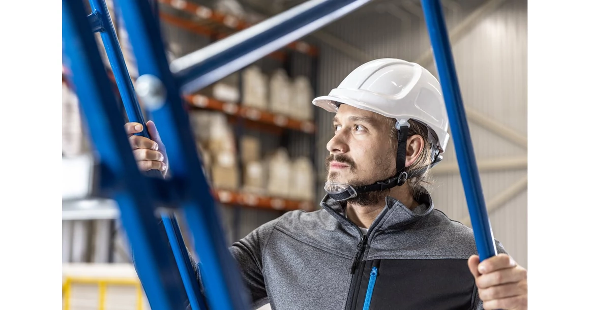 Kép 6/6 - Munkaruha Högert PLONER védősisak, 4 pontos, fehér