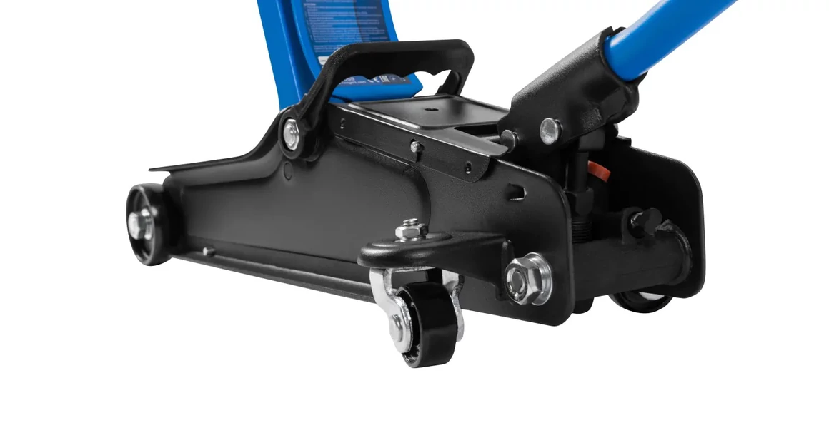 Kép 3/3 - Szerszám Högert hidraulikus emelő 2 t, max 340mm