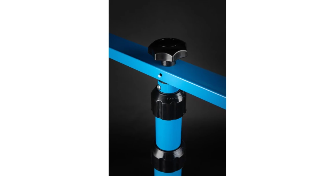 Kép 3/4 - Szerszám Högert Lámpa, 590-1370mm,  tripod állvány, kétkezes, CS