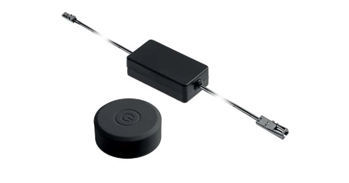 Kép 1/2 - Kapcsoló, érintős, távvezérlős, fényerőszabályozóval, 12V, Max 60W, Mini AMP csatlakozóval, fekete