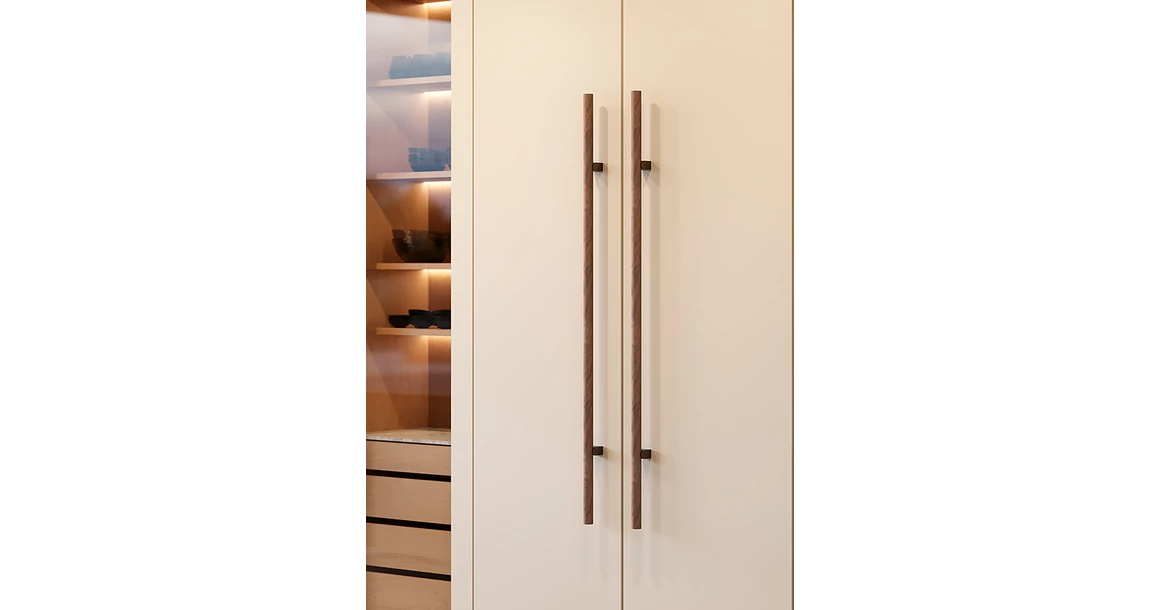 Kép 5/5 - Fogantyú  Viefe KUMO WOOD BIG ONE  frontról szerelhető 1056mm, alumínium-fa, szálcsiszolt - tölgy