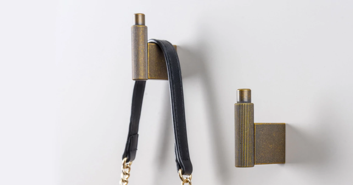 Kép 2/3 - Fogas  Viefe ARPA alumínium, csiszolt fekete EI