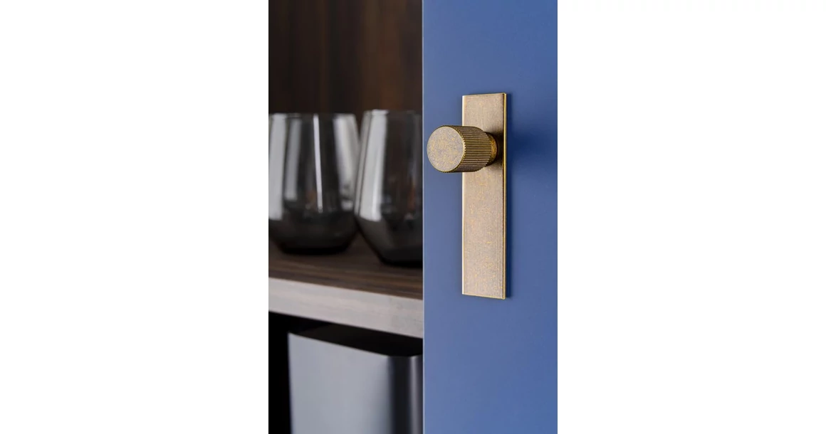 Kép 2/6 - Fogantyú  Viefe ARPA talpas gomb 22mm, alumínium, rusztikus sárgaréz