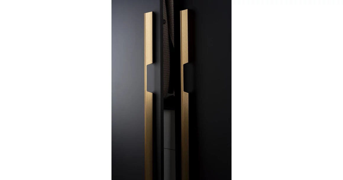 Kép 4/7 - Fogantyú  Viefe RAIL  160mm, alumínium, csiszolt fekete