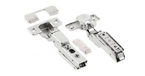 Kivetőpánt, félig rázáródó, csillapított záródású, klippes, eurocsavar nélküli egyenes talp h=0