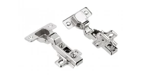 Kivetőpánt, félig ráütődő, rugó nélküli Puch-Open, eurocsavar nélküli talppal, H=1