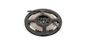 LED szalag 2835, 600 LED/5 fm, váltakozó színhőmérséklet, CCT, 5W/fm,  33W/5fm , 8mm , 5fm/tekercs, 12V, IP20, 700lm/m