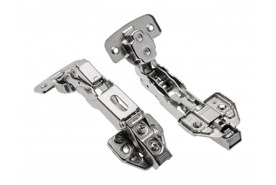 Kivetőpánt, 155°, csillapított záródású, klippes, eurocsavar nélküli talp h=0