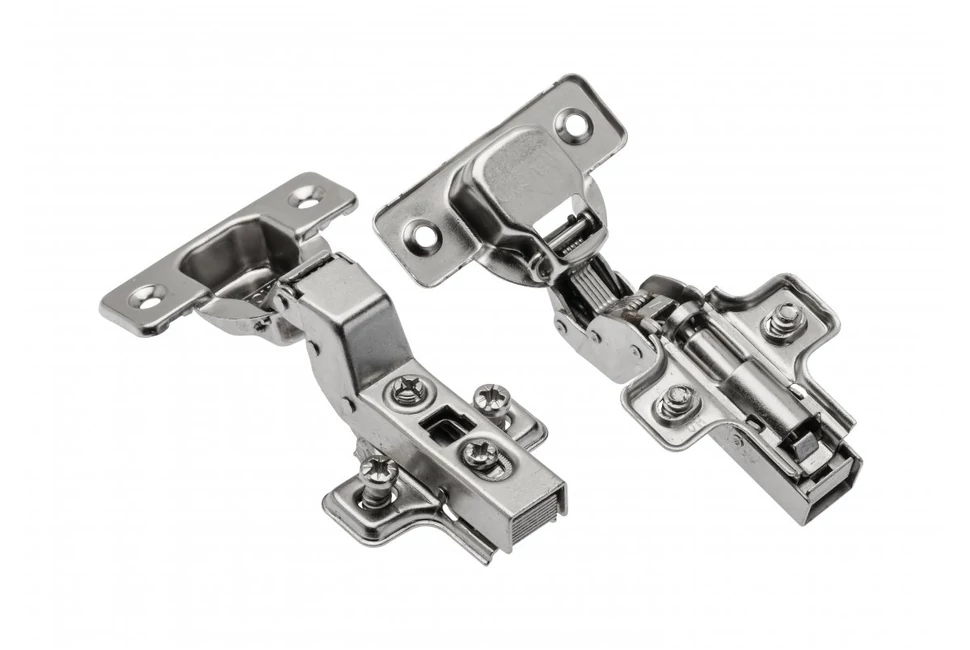 Kivetőpánt, közézáródó, csillapított záródású, klippes, eurocsavar nélküli talp h=0 INNOVO